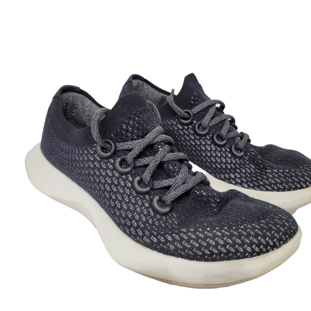 Women’s Navy Knit Lace-Up Casual Sneakers